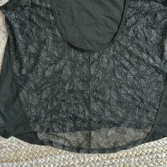 Lululemon sheer back tank - Picture 3 of 3